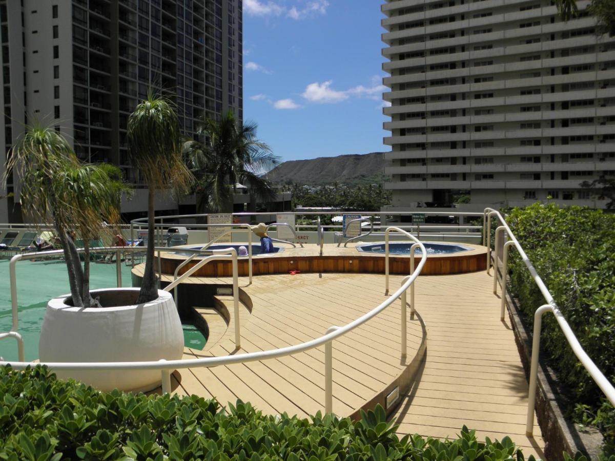 Apartament Mountain View Oasis, Steps From Beach With Parking! Honolulu Zewnętrze zdjęcie